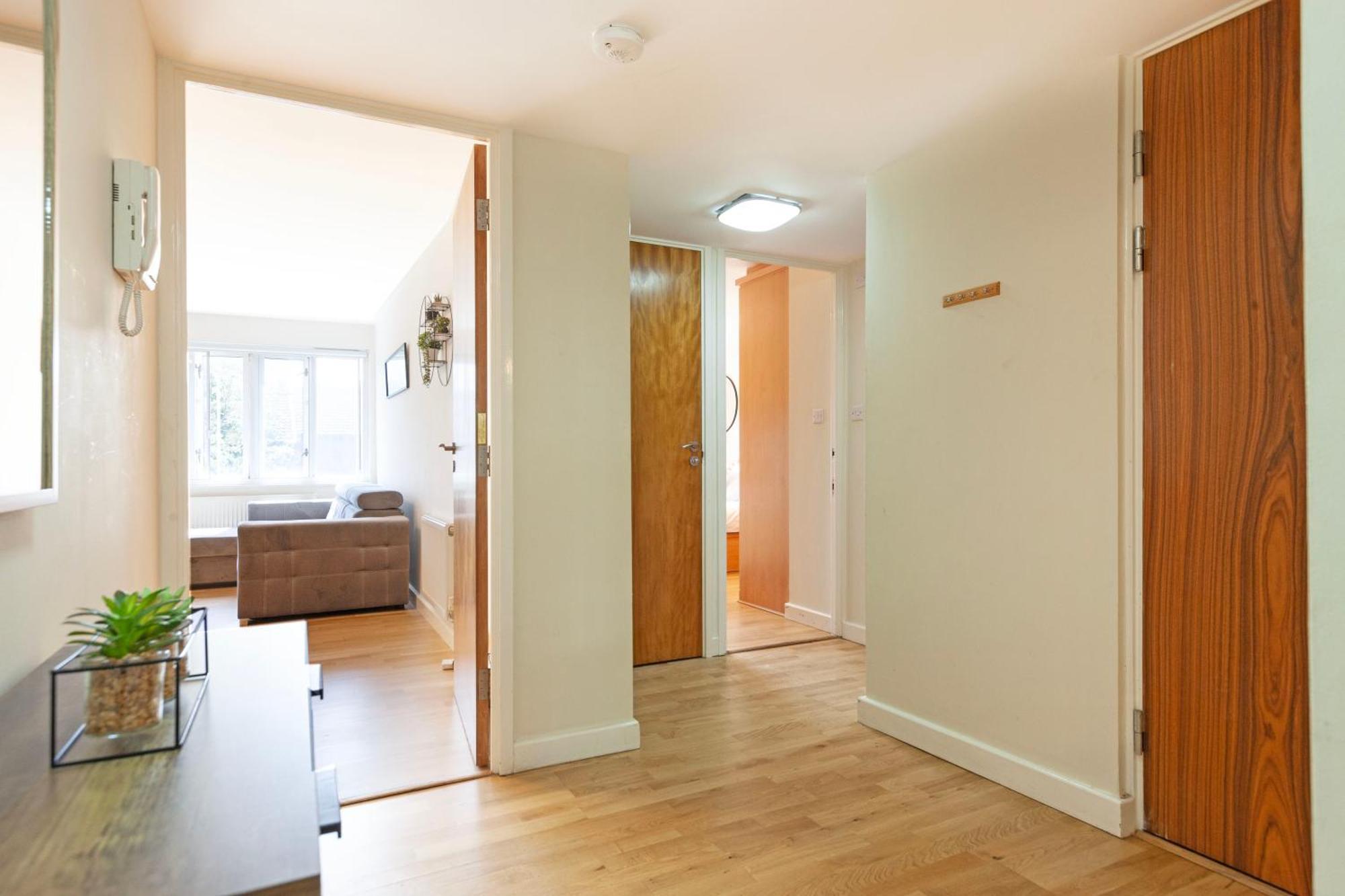 Stylish Two-bedroom Flat In Marylebone Apartment *